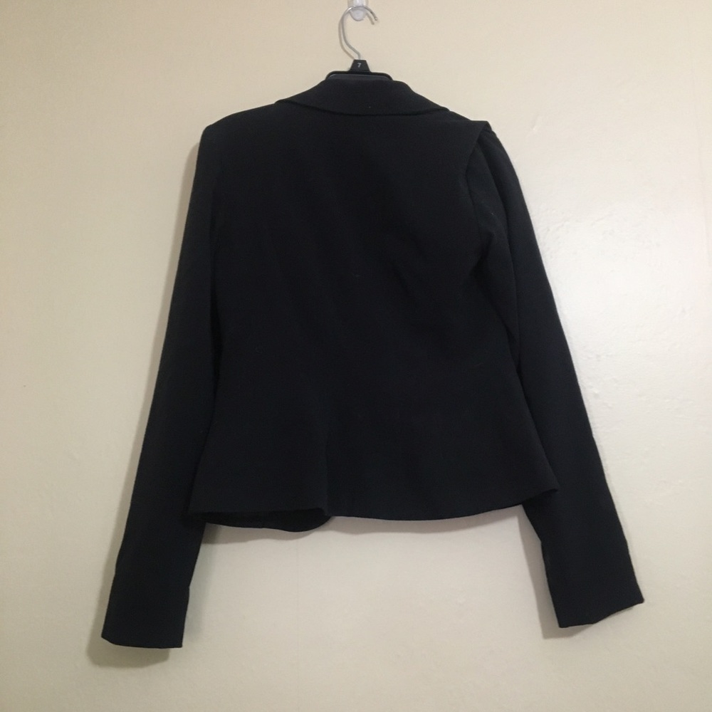 Blazer - Picture 2 of 2